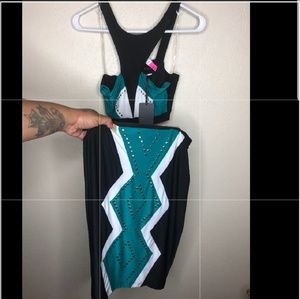 New cute two piece skirt and top great fit